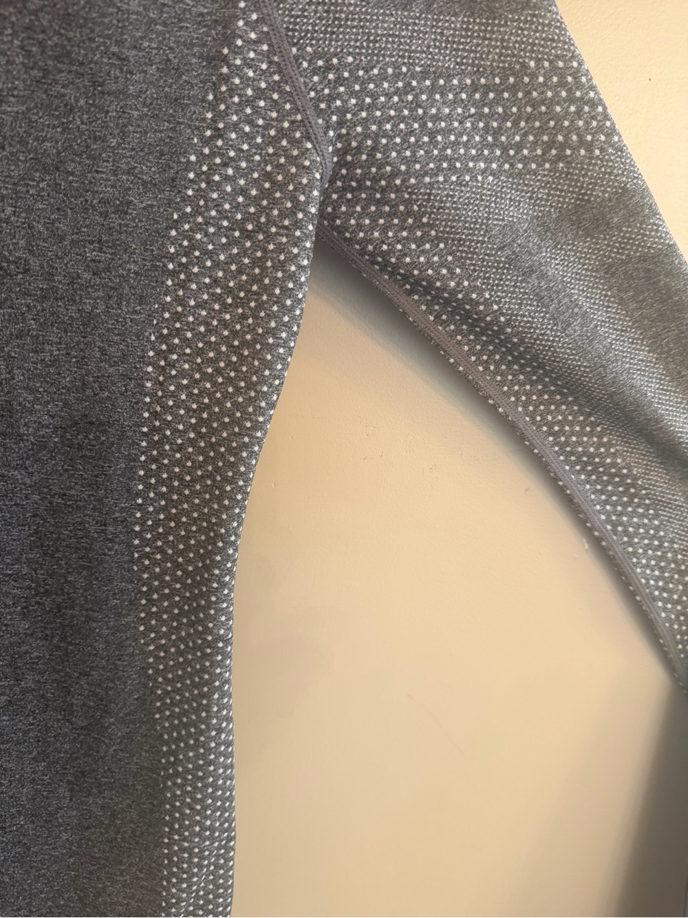 FIGS Medium Slim Fit Seamless Long Sleeve Underscrub Charcoal Gray